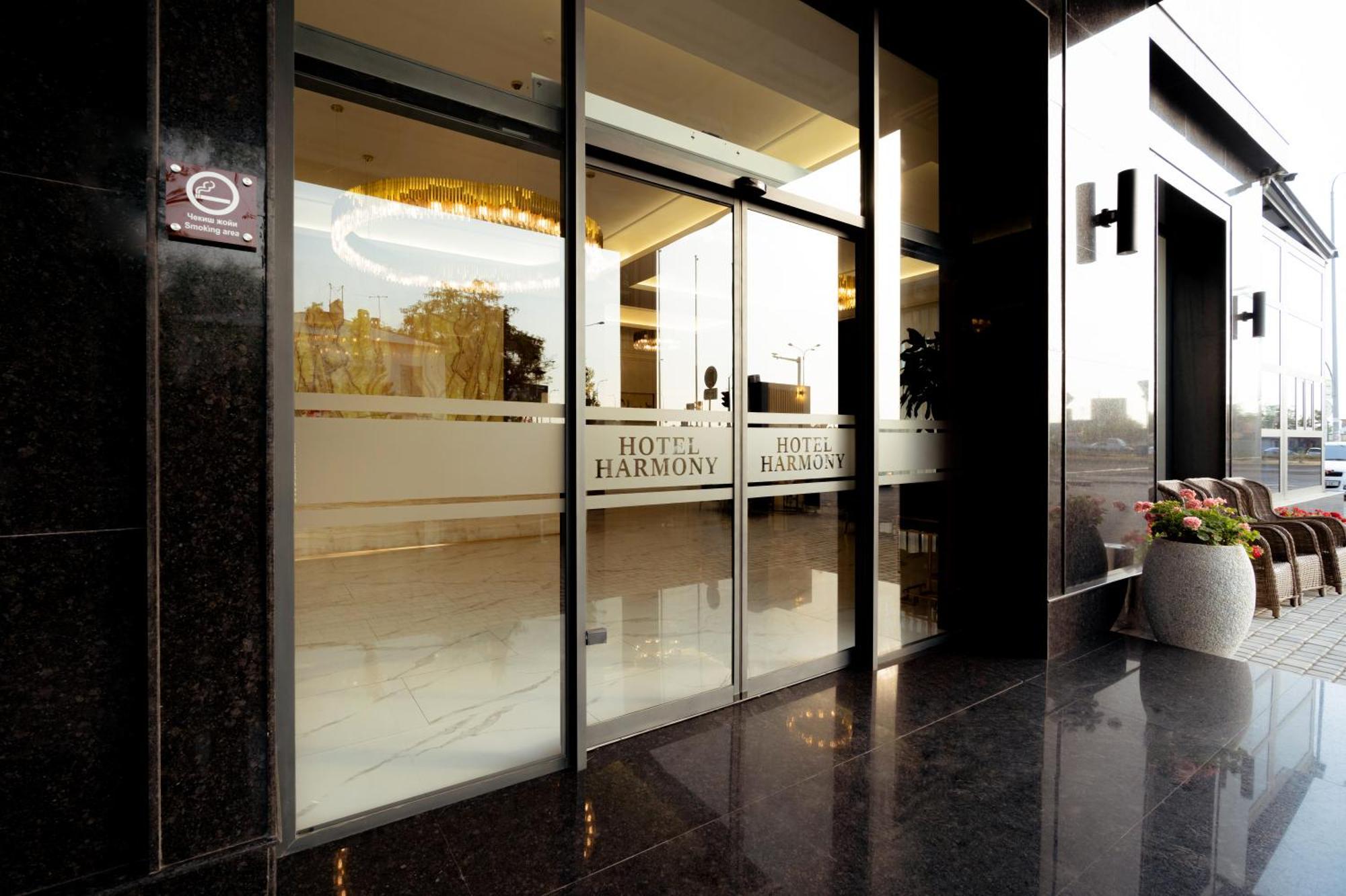 Harmony Hotel Tashkent Ngoại thất bức ảnh
